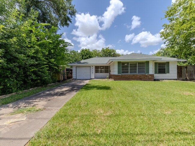Building Photo - 4710 Glenmont St