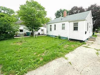 Photo - 19776 Detroit Ave House
