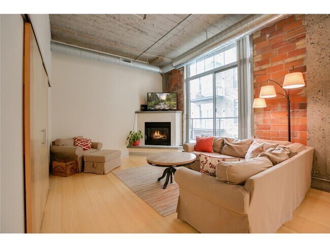 Photo - 521 S 7th St Unit 321