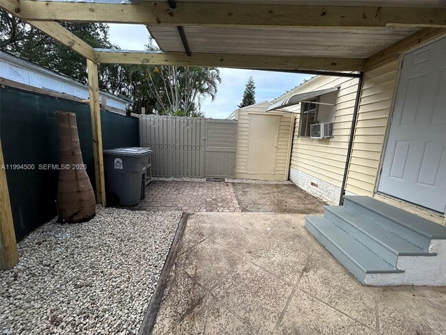 Photo - 11942 N Branch Rd