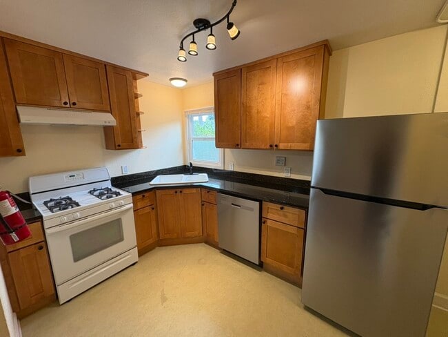 Photo - 4701 NE 55th Ave Unit 4701