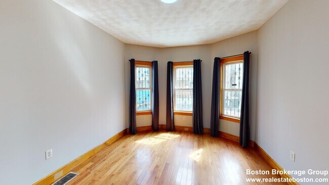Photo - 6 Cawfield St Unit #1