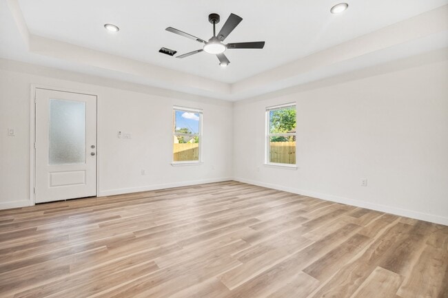 Photo - 6321 Joe Louis Ln