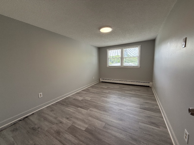 Photo - 37 Delmont St Unidad 5