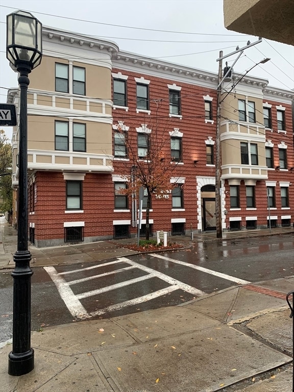 Building Photo - 21 5th St Unit 1