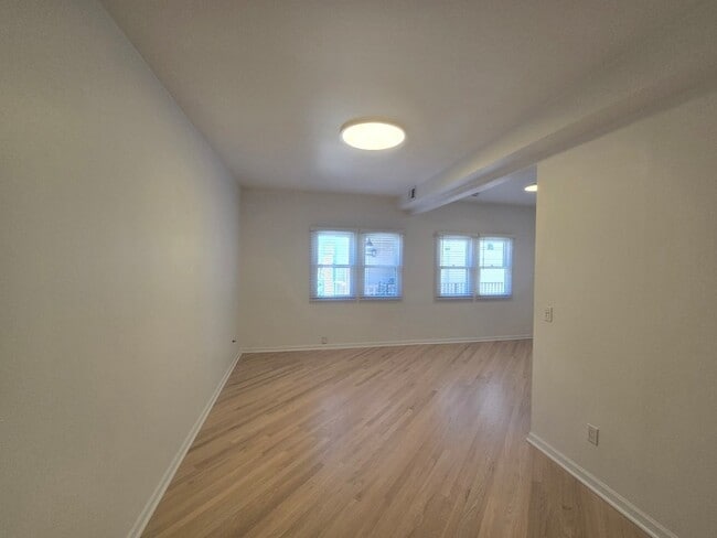 Photo - 2255 W Huron St Unit 1R