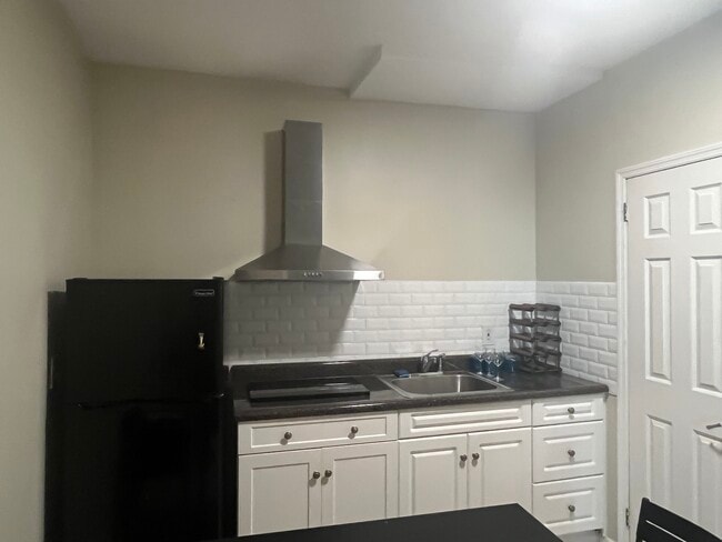 Building Photo - 114 Kearny Ave Unit One Rental