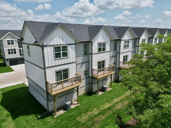 Walnut Crest Townhomes