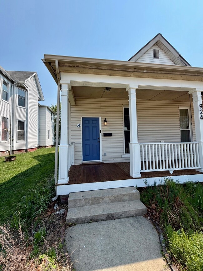 Photo - 924 SE 6th St