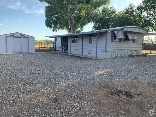 Building Photo - 4060 E Garden Ln Rental