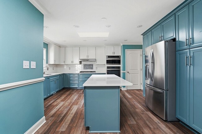 Photo - LIVE IN THE HEART OF RALEIGH-BEAUTIFUL AND FUNCTIONAL HOME AWAITS YOU!