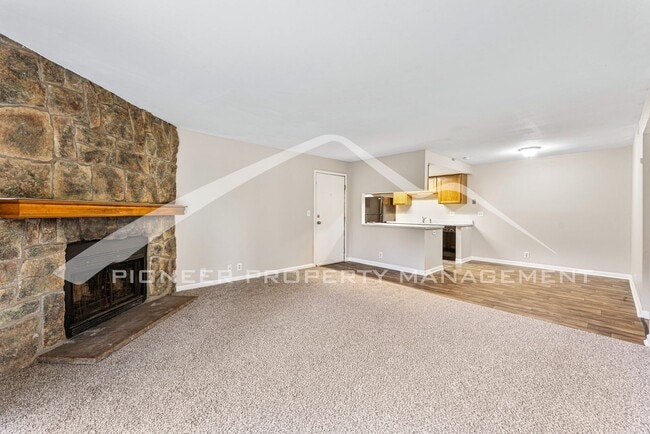 Photo - Spacious Condo with Washer/Dryer and Centr... Unit 108