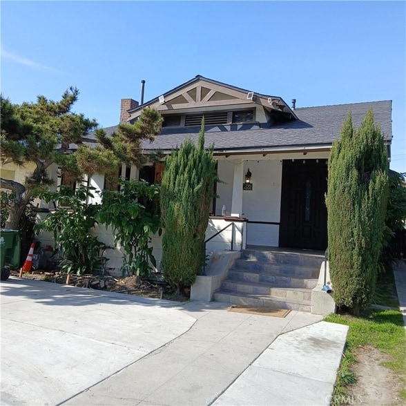 Building Photo - 1227 W 51st St Rental