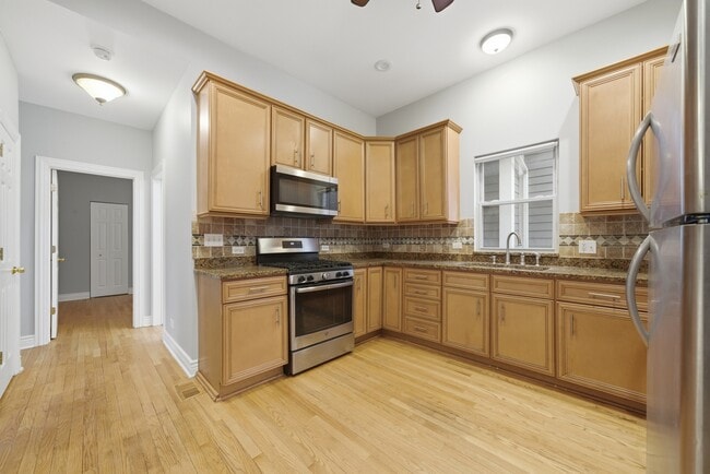 Photo - 4545 N Lawndale Ave