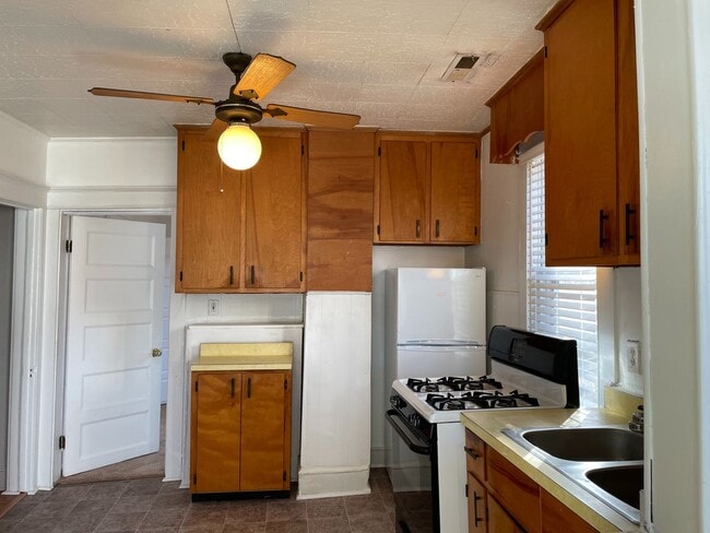 Photo - Charming older home close to downtown!