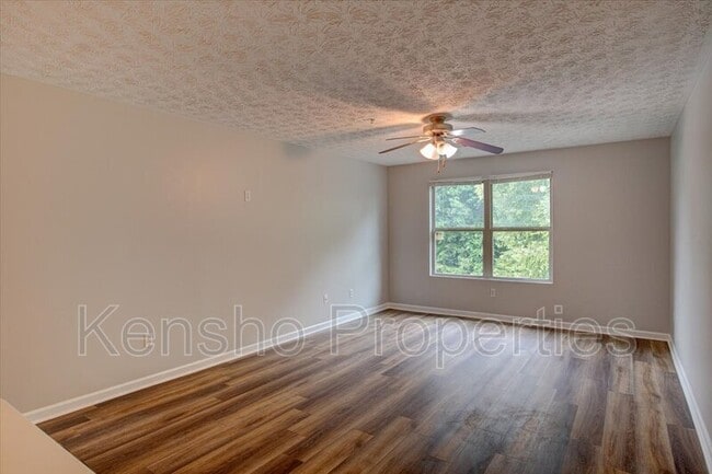 Photo - 5302 Fairington Club Dr