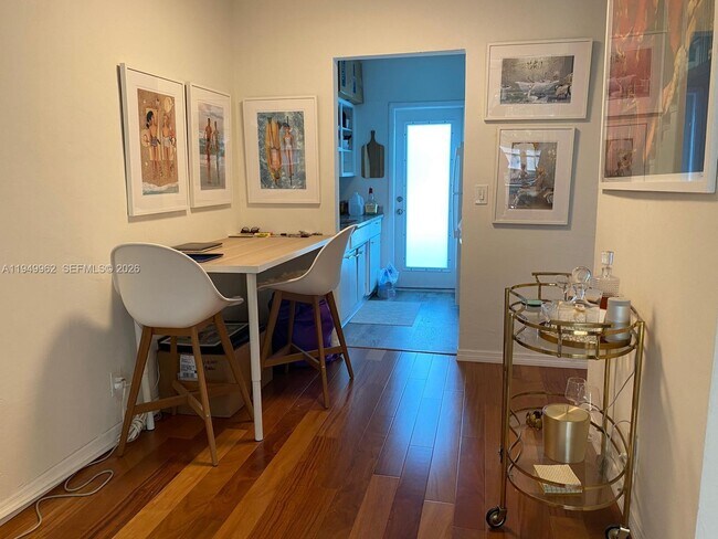 Photo - 101 Collins Ave Unit 11