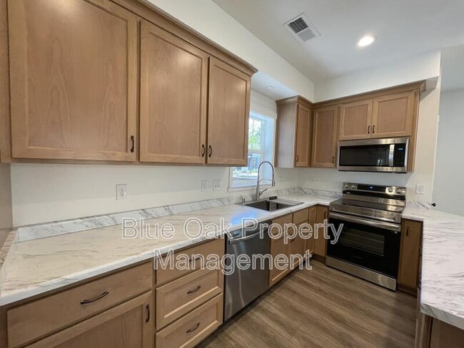 Photo - 266 E 6th Ave Unit 1