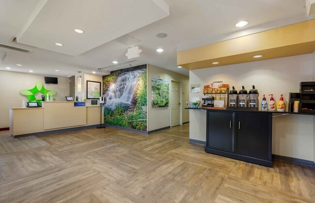 Furnished Studio-Chantilly - Dulles
