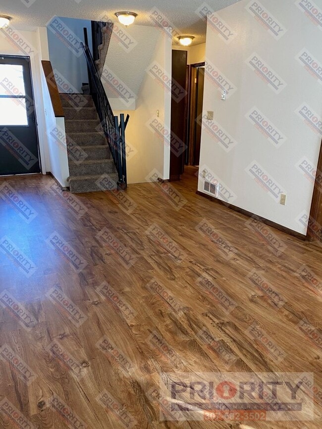 Photo - 3 bedroom, 2.5 bath 1,500 sqft Townhouse