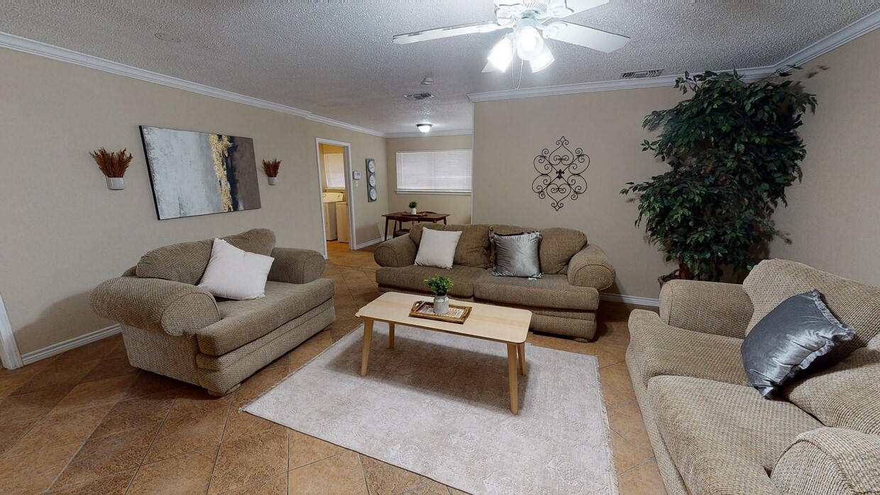 Photo - 3127 War Arrow Dr House