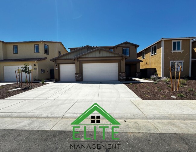 Building Photo - 12688 Molli Ave Rental