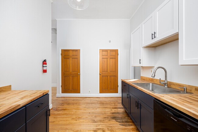 Photo - 117 Pearl St Unidad 2