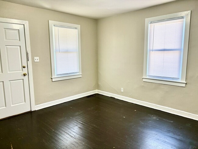 Photo - 1443 Lillian Ave