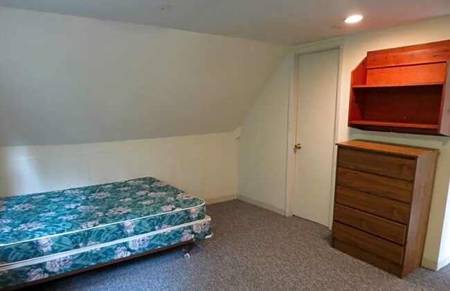 Photo - 610 W Elm St