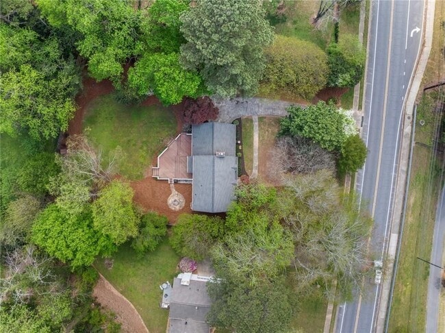 Photo - 632 Holt Rd NE