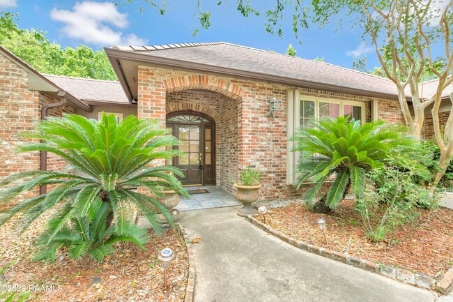 Photo - 403 Phoenix Dr