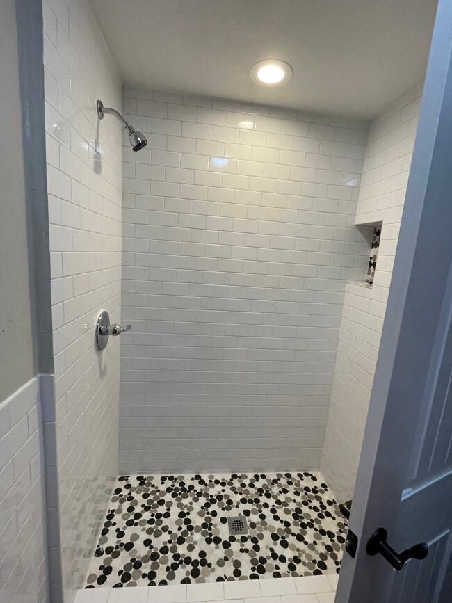 Building Photo - 6252 Westcreek Dr