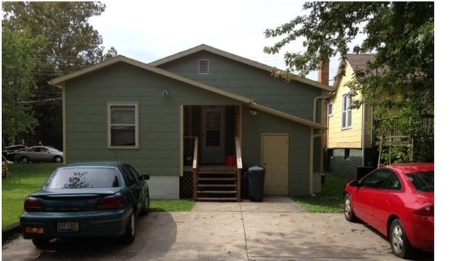 Photo - 64 S Shafer St
