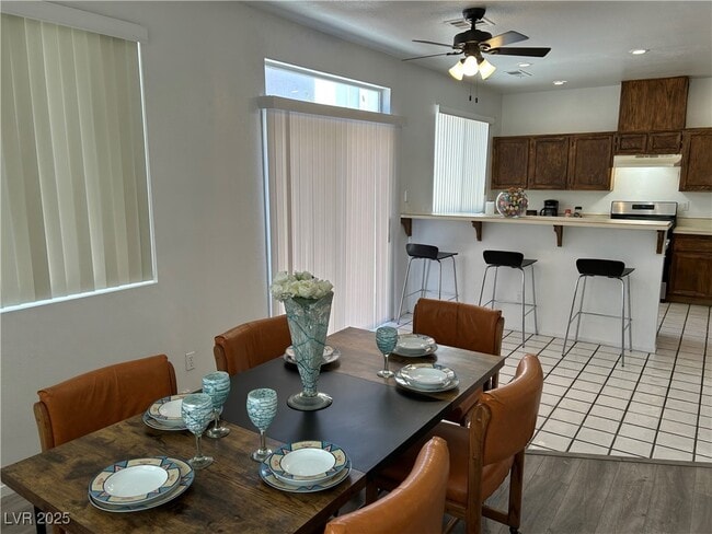 Photo - 6672 Golden Pond Cir House