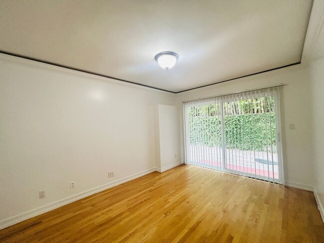 Photo - 3645 Kelton Ave Unit 3645 Kelton Ave #2
