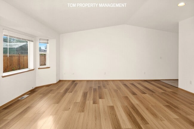 Photo - 4528 92nd St NE Unidad A