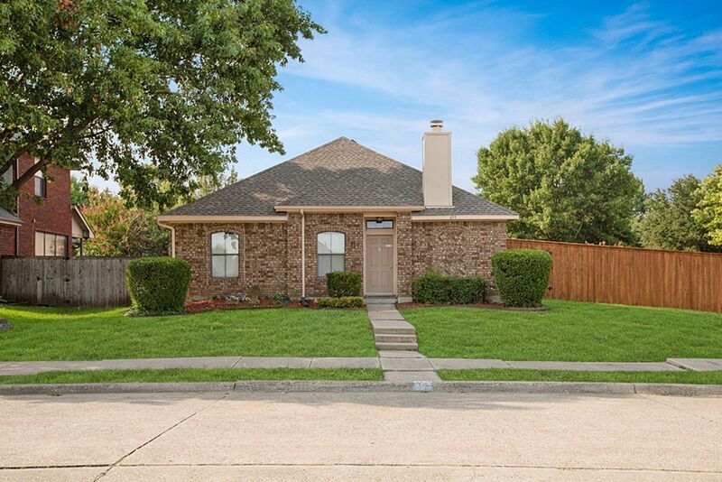 Photo - 653 Spring Valley Rd