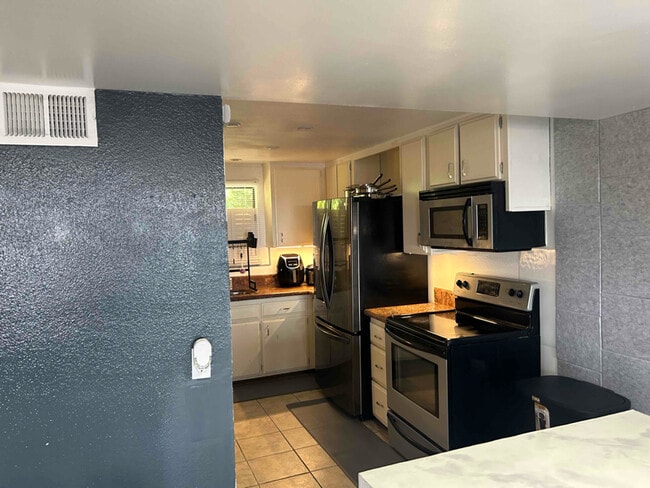 Photo - 2240 N Legion Dr