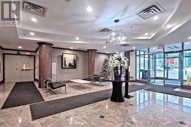 Photo - 23 Oneida Crescent Unité 801