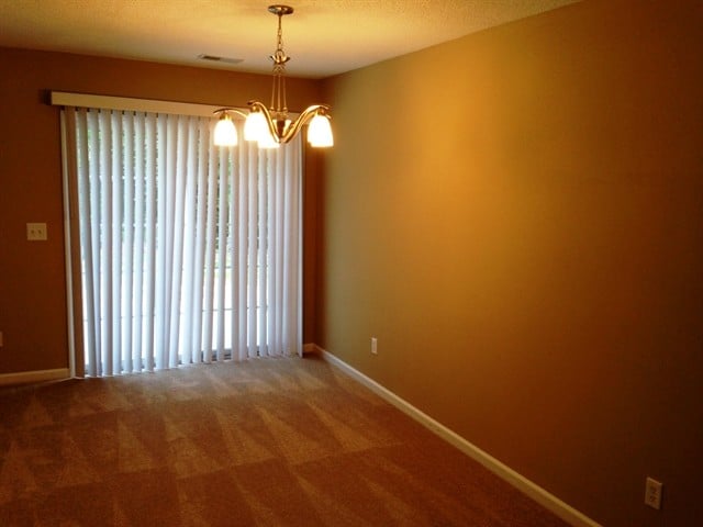 Photo - 128 Willowbend Ln