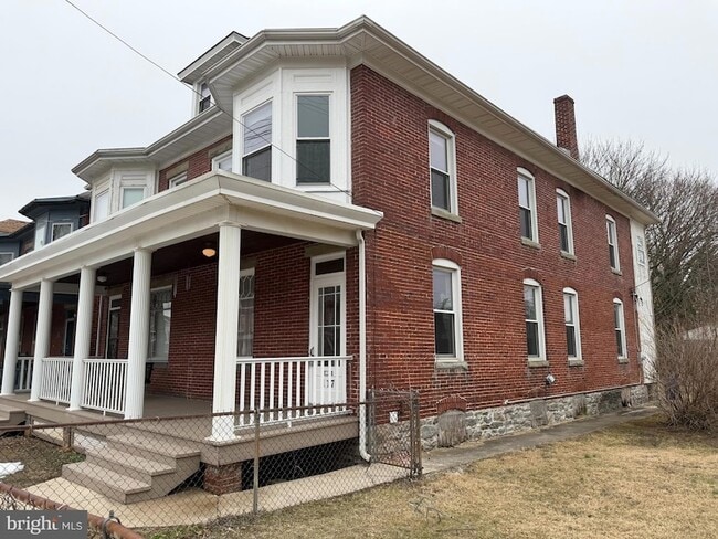 Photo - 117 Fairground Ave