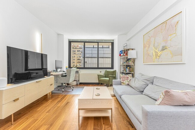 Building Photo - 515 E 72nd St Rental