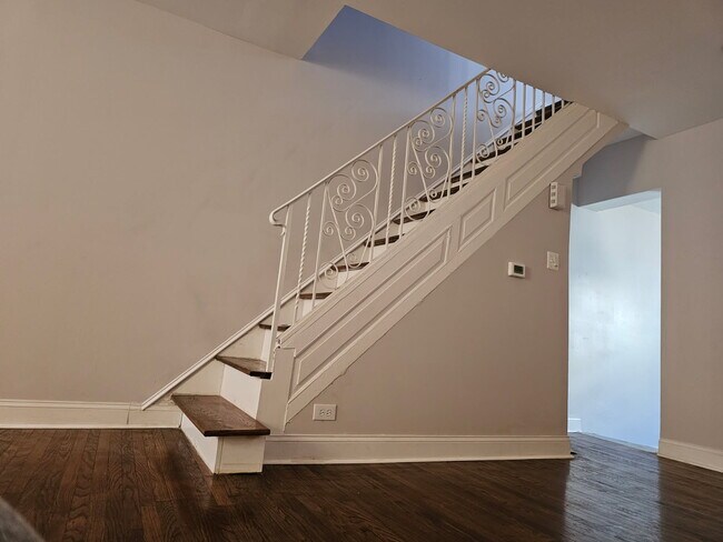 Photo - 2217 Earp St