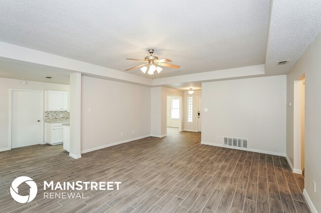 Photo - 1212 Beechwood Ln