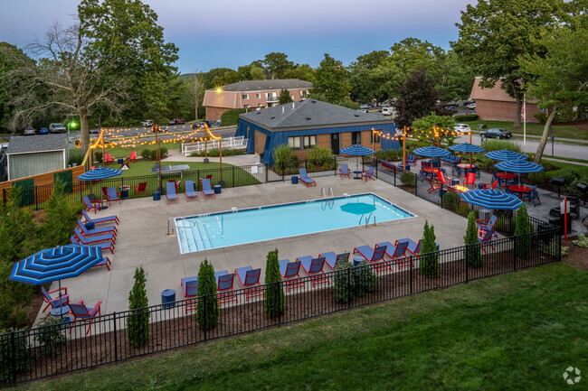 Aerial View Of Pool - Halstead Milford Green Rental