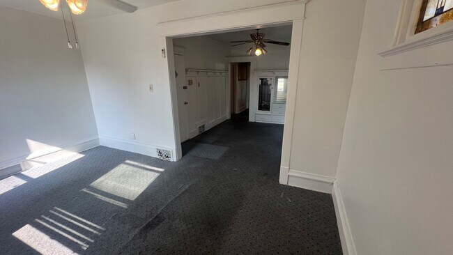 Photo - 2656 N 24th St Unit Upper
