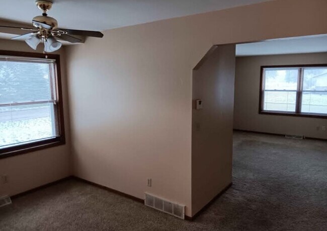 Photo - 3933 N 30th St