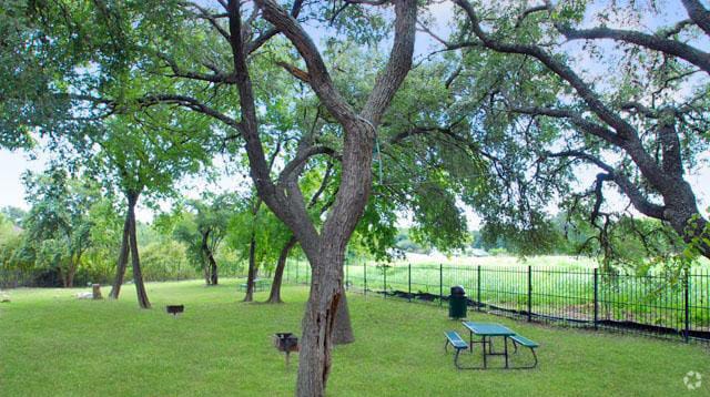 Hilltop Oaks