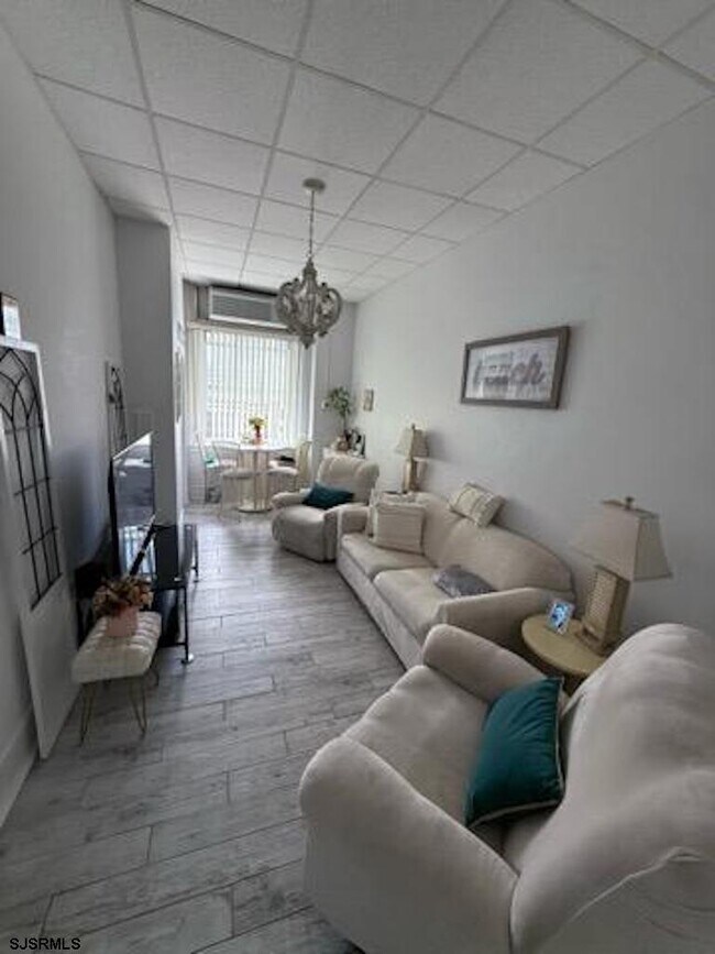 Photo - 2721 Boardwalk Unit 1608