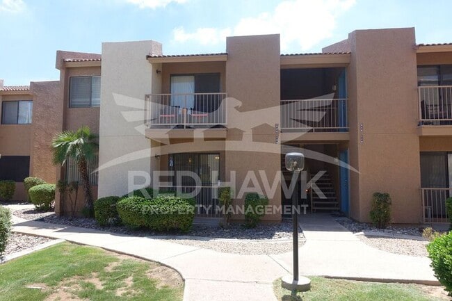 Building Photo - 1111 E University Dr Rental